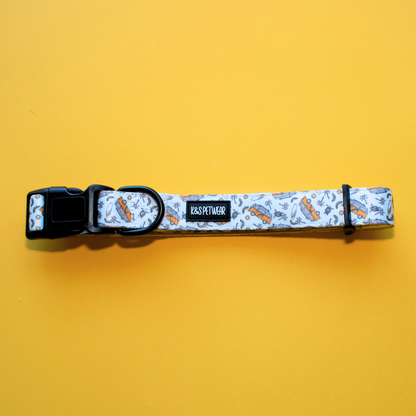 Livin' the Dream: Collar